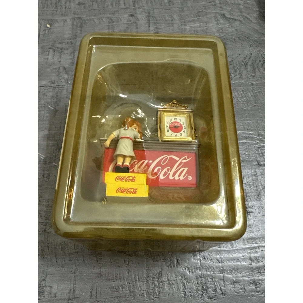 VTG 2003 Coca-Cola Mini‎ Clock Girl at Soda Fountain Scene MZ Berger CCM102 Box